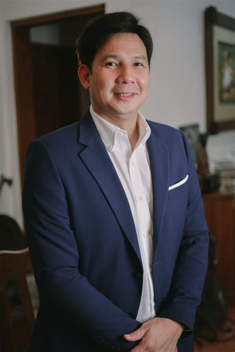 New Roxas City mayor sworn in .